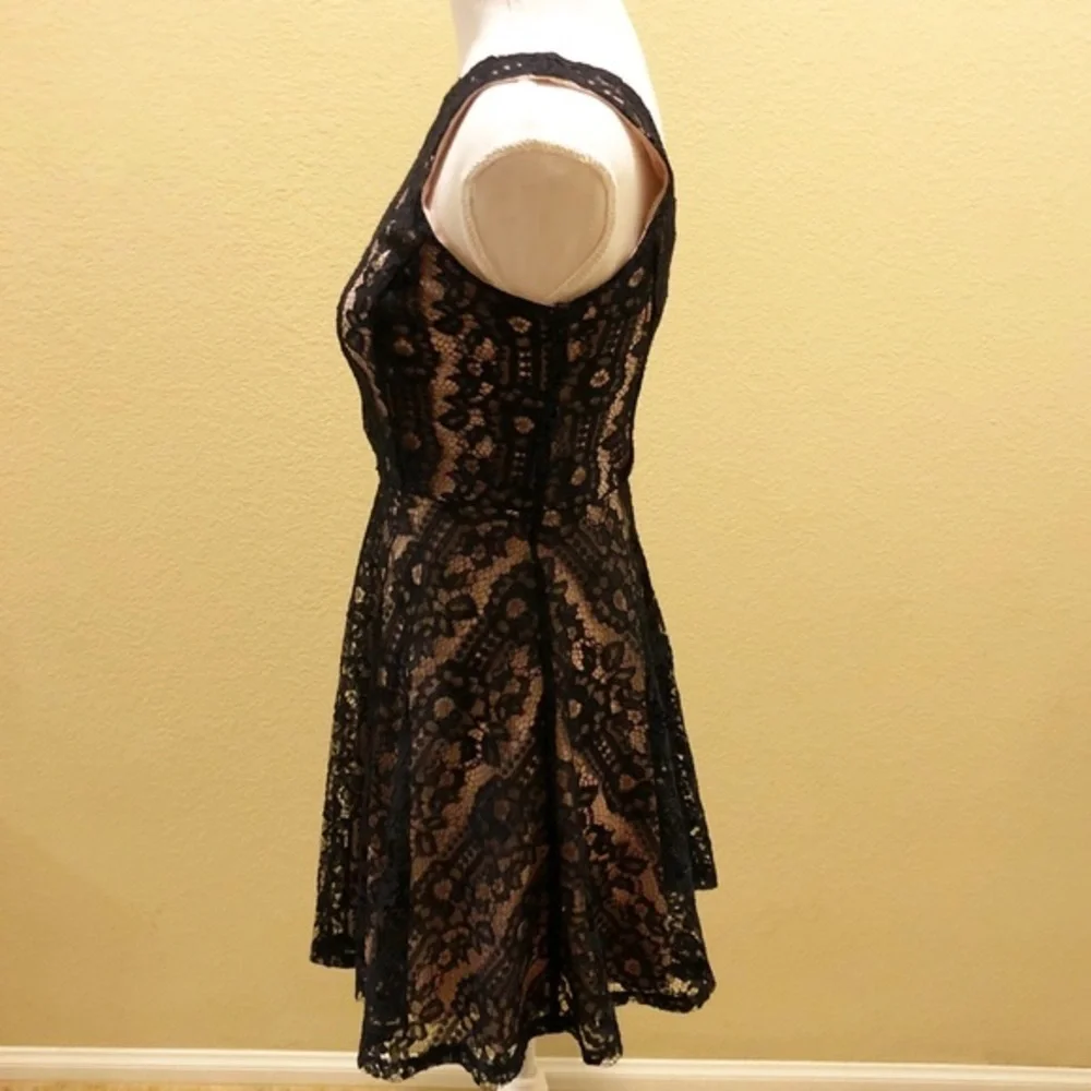 Speechless laced crochet black dress size XS or - Picture 3 of 7
